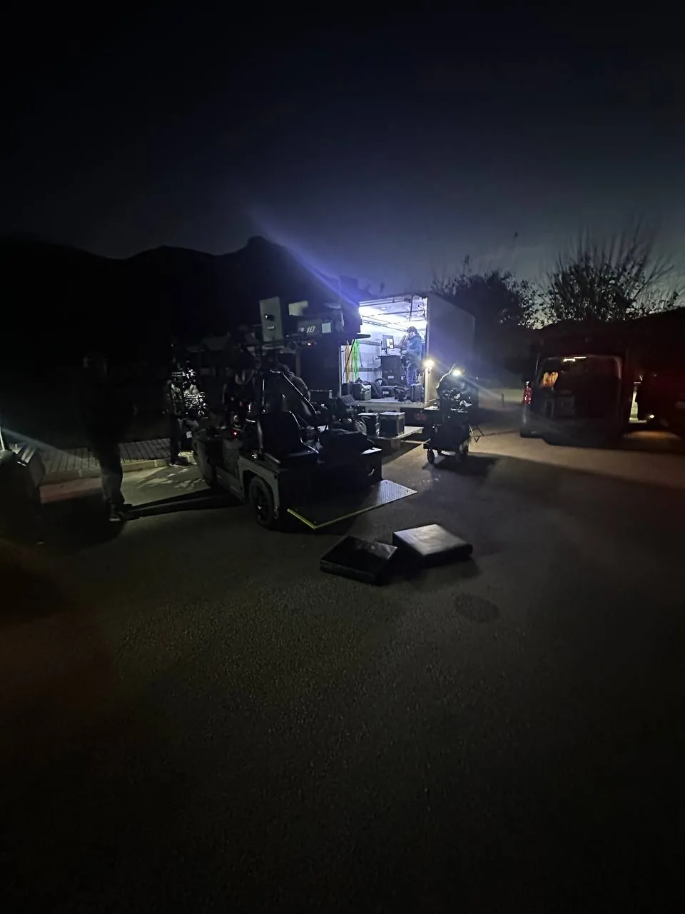 Servicio de transporte para un rodaje nocturno